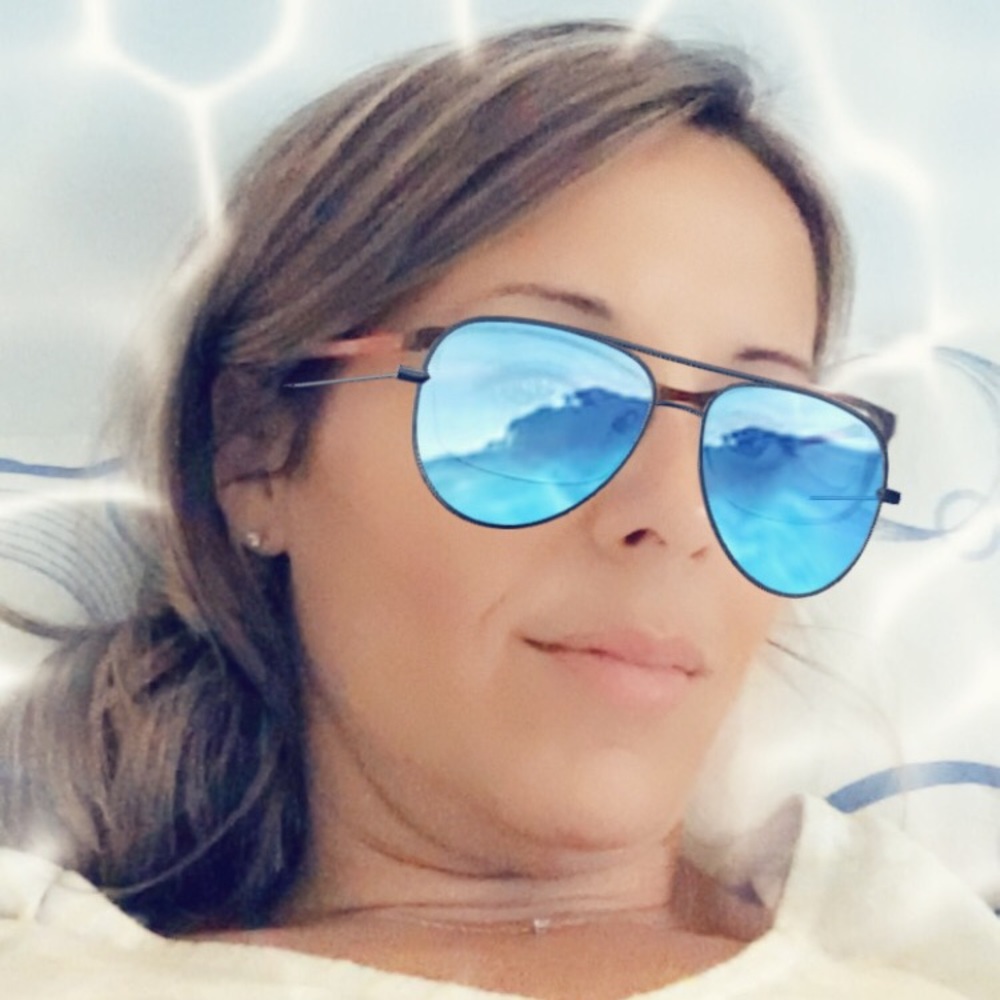 Meet your Posher, Paola